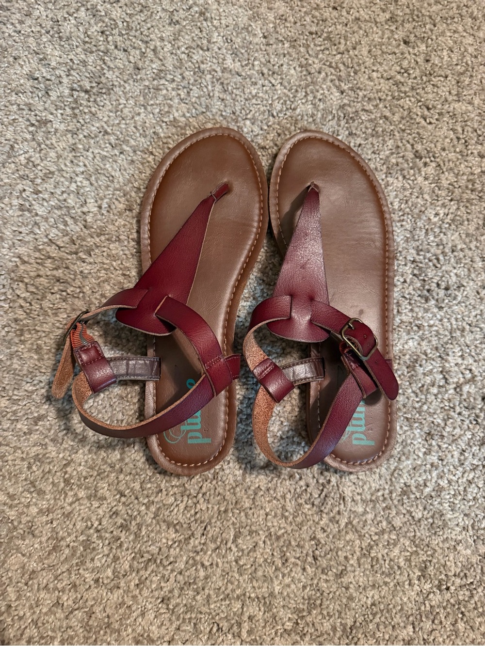 Women’s T-Strap Sandals - Adjustable Buckle